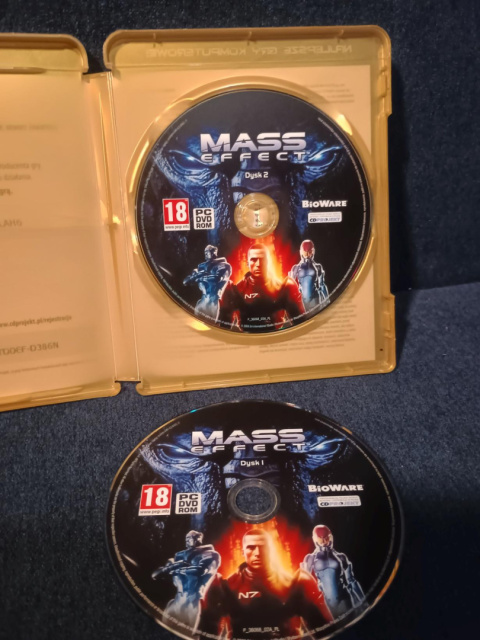 Mass Effect Edycja Rozszerzona z dodatkiem Bring Down the Sky Mass Effect Edycja Rozszerzona z dodatkiem Bring Down the Sky
